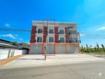 ขาย - ขายตึกพาณิชย์ 3 ชั้น ซอย ไร่ขิง 26 หลังกลาง รีโนเวทใหม่ทั้งหลังราคาถูกสุดๆ, นครปฐม