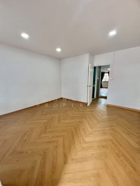 Baan Pricha 11, Bangkok, Min Buri, Min Buri, Bangkok, 2 Bedrooms, 110 sqm, Townhouse For Sale, by Connex Property, 500166005 - DDproperty.com