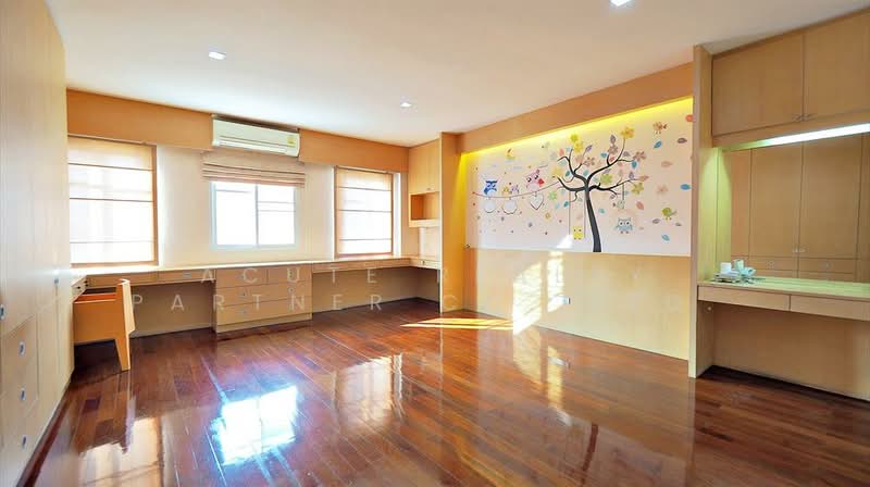 Baan Klang Krung Grande Vienna Rama 3, Bangkok, Rama 3 Road, Bang Pong Pang, Yan Nawa, Bangkok, 3 Bedrooms, 340 sqm, Townhouse For Sale, by Acute Realty Partner Co.,Ltd., 500166009 - DDproperty.com