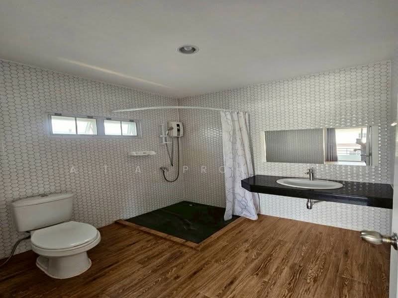 หมู่บ้านศรีนครินทร์ ศรีราชา, ชลบุรี, ถนนไร่กล้วย, สุรศักดิ์, ศรีราชา, ชลบุรี, 200 ตร.ม., บ้านเดี่ยว ให้เช่า, โดย A.T.A. Property, 500166021 - DDproperty.com