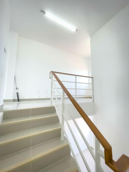 ขายอาคารพาณิชย์ 3 ชั้น หลังมุม ซอยไร่ขิง 26 ขายถูกที่สุดในย่านนี้ ทำโฮมออฟฟิศหรือค้าขายก็ปัง, Nakhon Pathom, Rai Khing, Sam Phran, Nakhon Pathom, , 144 sqm, Shophouse For Sale, by Apaporn Muanthorani, 500166022 - DDproperty.com