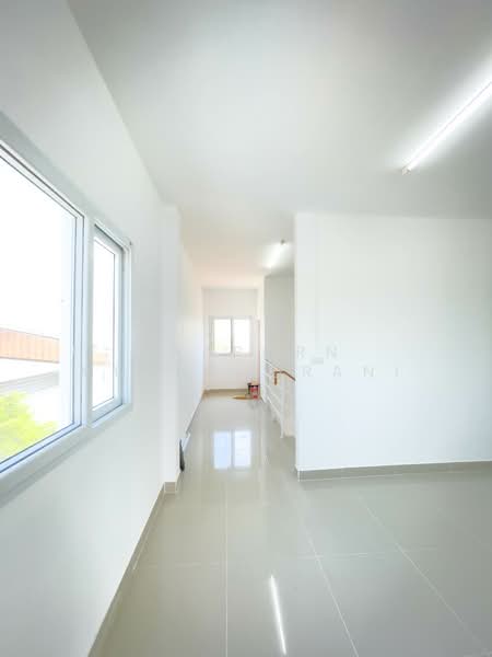 🏢💖 ขายตึกพาณิชย์ หลังมุม ติดถนนใหญ่ ไร่ขิง สามพราน เพียง 2.19 ลบ ราคานี้ราคาเดียวเท่านั้นคุ้มสุดๆ, นครปฐม, ไร่ขิง, สามพราน, นครปฐม, 144 ตร.ม., ตึกแถว-อาคารพาณิชย์ ขาย, โดย Apaporn Muanthorani, 500166022 - DDproperty.com