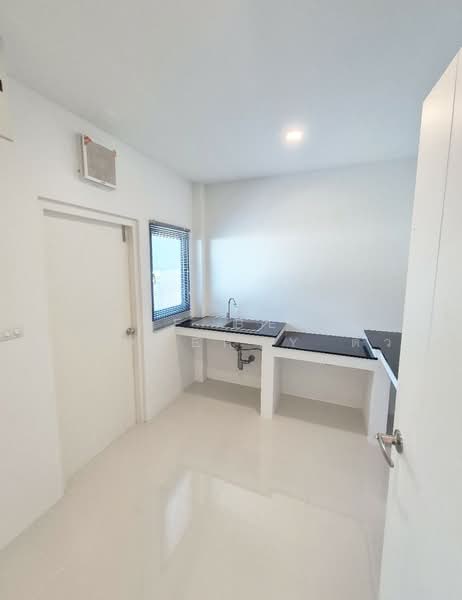 อภิทาวน์ สุราษฎร์ธานี, Surat Thani, Wat Pradu, Muang Surat Thani, Surat Thani, 4 Bedrooms, 100 sqm, Single Detached House For Sale, by The Best Property ดิว, 500166023 - DDproperty.com