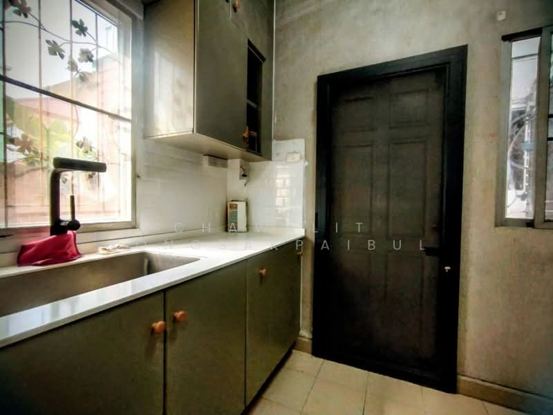 For sale: Corner detached house at The Northern Prime Rangsit, with a solar cell system., Pathum Thani, พหลโยธิน, Khlong Nung, Khlong Luang, Pathum Thani, 4 Bedrooms, 200 sqm, Single Detached House For Sale, by CHAWALIT KONGSAKPAIBUL, 500166030 - DDproperty.com