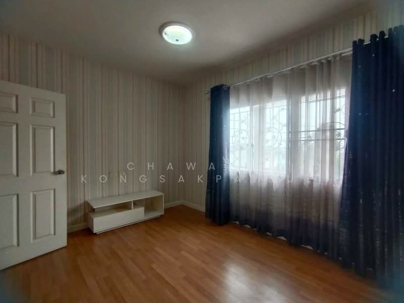 For sale: Corner detached house at The Northern Prime Rangsit, with a solar cell system., Pathum Thani, พหลโยธิน, Khlong Nung, Khlong Luang, Pathum Thani, 4 Bedrooms, 200 sqm, Single Detached House For Sale, by CHAWALIT KONGSAKPAIBUL, 500166030 - DDproperty.com