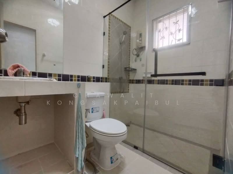 For sale: Corner detached house at The Northern Prime Rangsit, with a solar cell system., Pathum Thani, พหลโยธิน, Khlong Nung, Khlong Luang, Pathum Thani, 4 Bedrooms, 200 sqm, Single Detached House For Sale, by CHAWALIT KONGSAKPAIBUL, 500166030 - DDproperty.com