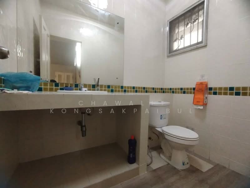 For sale: Corner detached house at The Northern Prime Rangsit, with a solar cell system., Pathum Thani, พหลโยธิน, Khlong Nung, Khlong Luang, Pathum Thani, 4 Bedrooms, 200 sqm, Single Detached House For Sale, by CHAWALIT KONGSAKPAIBUL, 500166030 - DDproperty.com