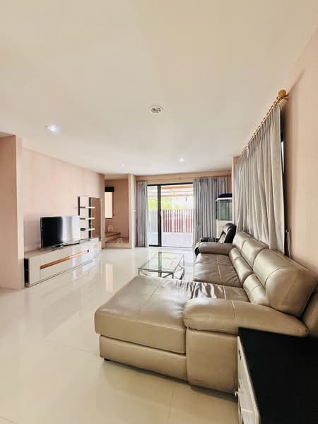 The Delight Cozy : เดอะ ดีไลท์ โคซี่ พัทยา, ชลบุรี, หนองปรือ, บางละมุง, ชลบุรี, 160 ตร.ม., ทาวน์เฮ้าส์ ให้เช่า, โดย ภัครวรรณ์ วุฒิศรินพัฒน์, 500166034 - DDproperty.com