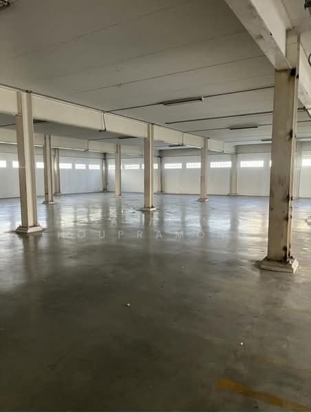 ให้เช่าโกดัง ประชาอุทิศ ทุ่งครุ กรุงเทพ ติดถนนใหญ่พื้นที่ 800-1800 ตรม, Bangkok, Bangmot, Thung Khru, Bangkok, , 800 sqm, Warehouse/Factory For Rent, by Jakarin Houpramong, 500166063 - DDproperty.com