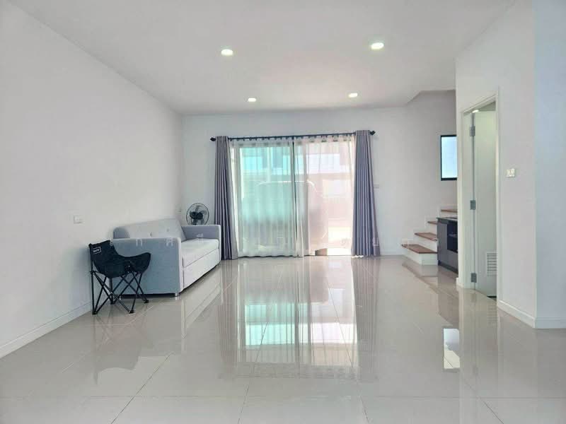 ขาย/ ให้เช่า ทาวน์โฮม 2 ชั้น โครงการไดมอนด์ไลฟ์ (พยอม) ประตูน้ำพระอินทร์ วังน้อย อยุธยา บ้านใกล้นิคม, พระนครศรีอยุธยา, พยอม, วังน้อย, พระนครศรีอยุธยา, 136 ตร.ม., ทาวน์เฮ้าส์ ขาย, โดย เกศินี อมาตยกุล, 500166064 - DDproperty.com