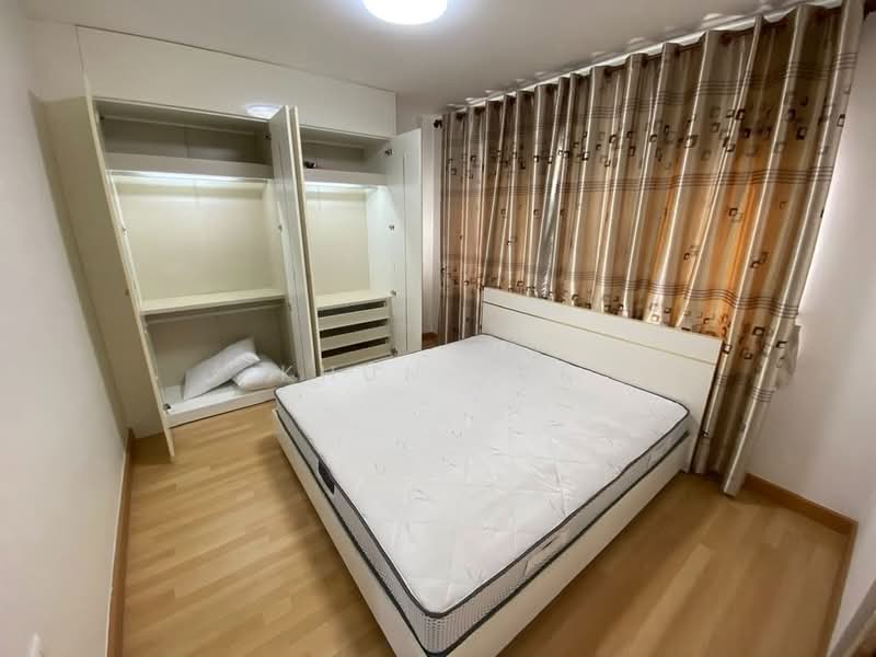 ให้เช่า - Lumpini Town Ville Srinakarin – Bearing : ลุมพินี ทาวน์ วิลล์ ศรีนครินทร์ – แบริ่ง, สมุทรปราการ