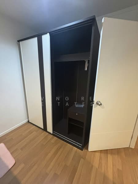 Lumpini Park Rama 9-Ratchada, Bangkok, 888 Chaturathit Road, Bang Kapi, Huai Khwang, Bangkok, 1 Bedroom, 30 sqm, Condo For Rent, by Living Real Estates, 500166102 - DDproperty.com