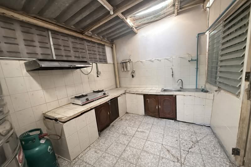 ลัลลี่วิลล์ ประชาอุทิศ 72 ถนนประชาอุทิศ แขวงทุ่งครุ เขตทุ่งครุ กรุงเทพมหานคร, Bangkok, ประชาอุทิศ, Thung Khru, Thung Khru, Bangkok, 2 Bedrooms, 84 sqm, Townhouse For Sale, by ภัทรนัน อิศรางกูร ณ อยุธยา, 500166109 - DDproperty.com