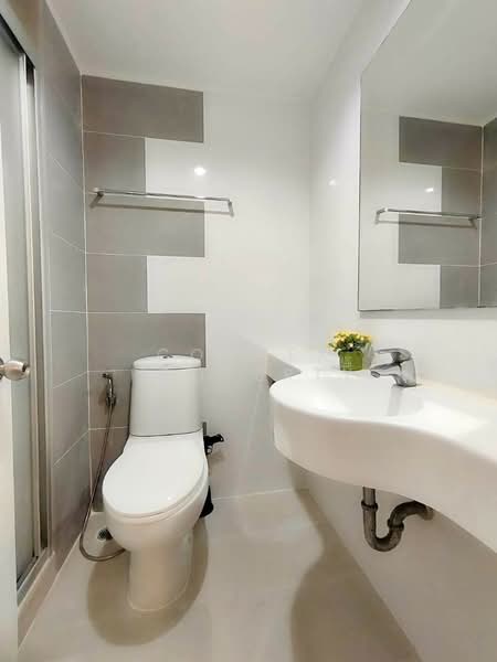 Lumpini Place Rama 4-Kluaynamthai : ลุมพินี เพลส พระราม 4-กล้วยน้ำไท, กรุงเทพ, 4004 ถนนพระรามที่ 4, พระโขนง, คลองเตย, กรุงเทพ, 28 ตร.ม., คอนโด ขาย, โดย Connex Property, 500166113 - DDproperty.com