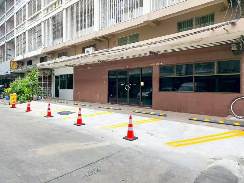 อาคารให้เช่า พระโขนง พระราม 4 : Building for rent, Phra Khanong, Rama IV., กรุงเทพ, บางจาก, พระโขนง, กรุงเทพ, 200 ตร.ม., ตึกแถว-อาคารพาณิชย์ ให้เช่า, โดย TOAH T., 500166152 - DDproperty.com