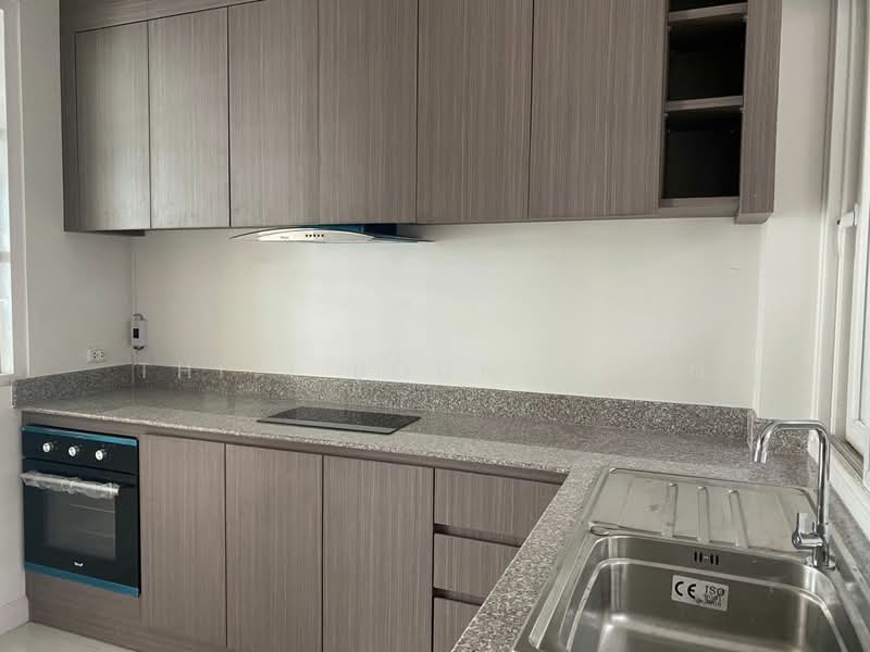 Perfect Place Ramkhamhaeng 164, Bangkok, Soi Ramkhamhaeng 164, Saphan Sung, Saphan Sung, Bangkok, 4 Bedrooms, 350 sqm, Single Detached House For Rent, by Thiti Boonchurn, 500166178 - DDproperty.com