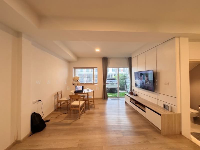 Indy Bangna-Ramkhamhaeng 2, Bangkok, Soi 7, Dok Mai, Prawet, Bangkok, 3 Bedrooms, 134 sqm, Townhouse For Sale, by Wallaya (Jang) Boonmee, 500166194 - DDproperty.com