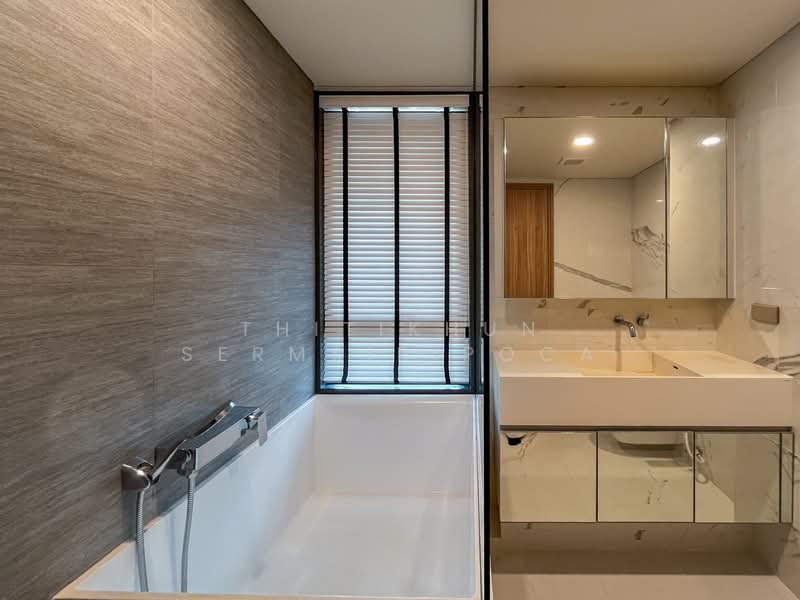 Siamese Exclusive Sukhumvit 31, Bangkok, 75 Soi Sukhumvit 31, Khlong Tan Nua, Watthana, Bangkok, 2 Bedrooms, 116 sqm, Condo For Rent, by Thitikhun Sermsiripoca, 500166200 - DDproperty.com