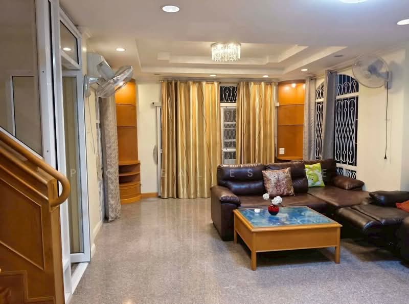 บ้านเดี่ยว 2 ชั้น 4 ห้องนอน ให้เช่า ใจกลางเมืองพัทยา, ชลบุรี, บางละมุง, บางละมุง, ชลบุรี, 280 ตร.ม., บ้านเดี่ยว ให้เช่า, โดย PLC Real Estate, 500166230 - DDproperty.com