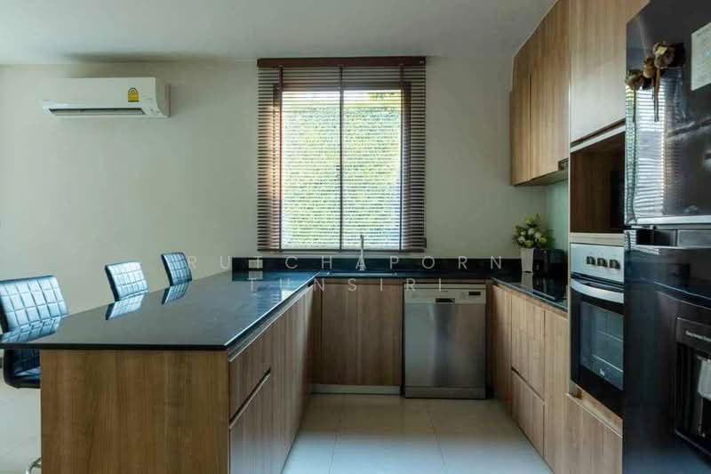 บ้านให้เช่า – ใกล้โรงเรียนนานาชาติลานนา-หางดง เพียง 5 นาที ค่าเช่า 60,000 บาท / เดือน No.14H1055, Chiang Mai, San Phak Wan, Hang Dong, Chiang Mai, 3 Bedrooms, 150 sqm, Single Detached House For Rent, by Rutchaporn Tunsiri, 500166268 - DDproperty.com