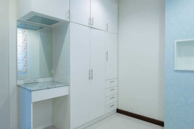 บ้านให้เช่า – ใกล้โรงเรียนนานาชาติลานนา-หางดง เพียง 5 นาที ค่าเช่า 60,000 บาท / เดือน No.14H1055, Chiang Mai, San Phak Wan, Hang Dong, Chiang Mai, 3 Bedrooms, 150 sqm, Single Detached House For Rent, by Rutchaporn Tunsiri, 500166268 - DDproperty.com