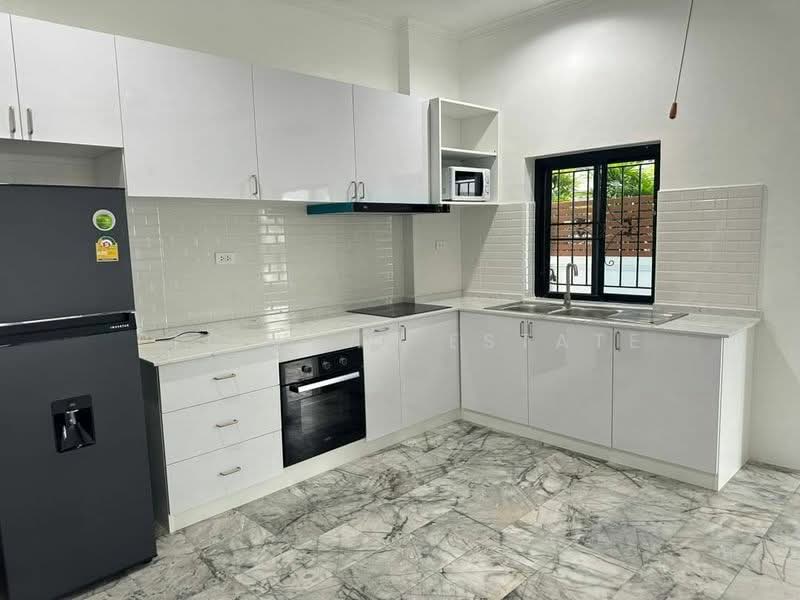 4 Bedroom House for Sale in Na Jomtien Pattaya, Chon Buri (Pattaya), Bang Lamung, Bang Lamung (Pattaya), Chon Buri (Pattaya), 4 Bedrooms, 320 sqm, Single Detached House For Sale, by PLC Real Estate, 500166283 - DDproperty.com