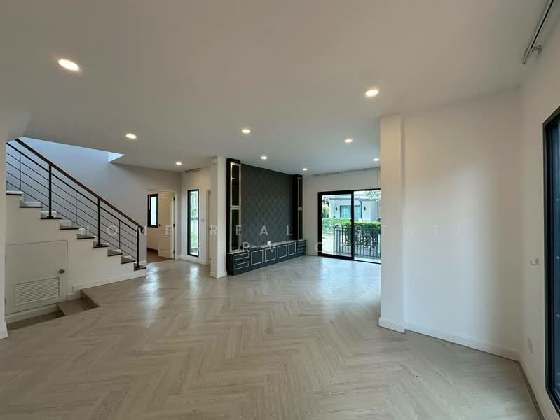 Centro Chaiyaphruek-Chaengwattana 2, Nonthaburi, 45/1 Moo 2, Khlong Khoi, Pak Kret, Nonthaburi, 4 Bedrooms, 200 sqm, Single Detached House For Sale, by HOME Real Estate Service, 500166329 - DDproperty.com