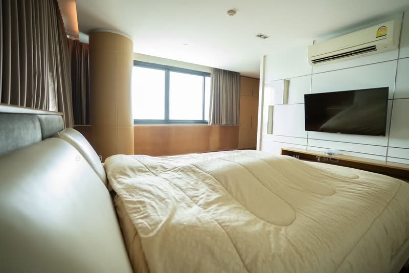 For Rent - Royal River Place, Bangkok