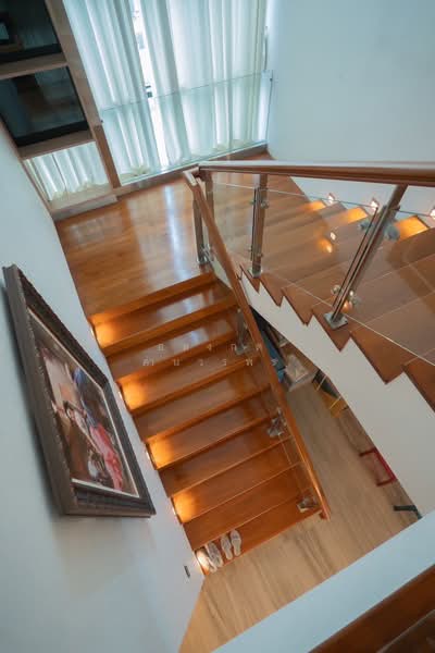 For Rent - Royal River Place, Bangkok