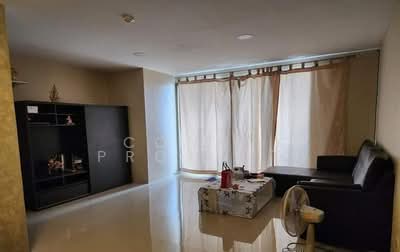 ขาย - Floraville Condominium : ฟลอร่าวิลล์ คอนโดมิเนียม, กรุงเทพ