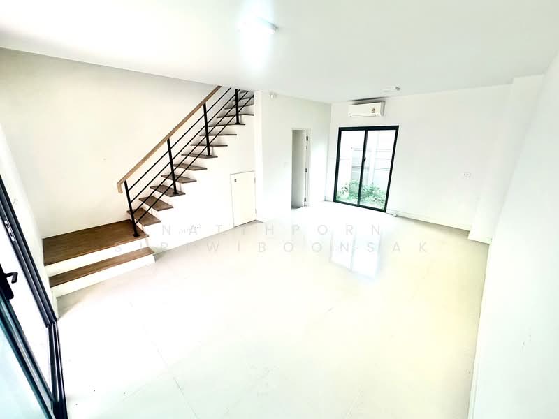 Baan Klang Muang Sukhumvit-Onnut, Bangkok, Soi On Nut 70/1, Prawet, Prawet, Bangkok, 3 Bedrooms, 135 sqm, Townhouse For Sale, by Natthporn Siriwiboonsak, 500166376 - DDproperty.com