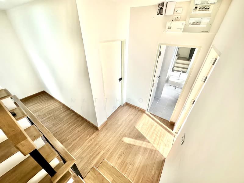 Baan Klang Muang Sukhumvit-Onnut, Bangkok, Soi On Nut 70/1, Prawet, Prawet, Bangkok, 3 Bedrooms, 135 sqm, Townhouse For Sale, by Natthporn Siriwiboonsak, 500166376 - DDproperty.com