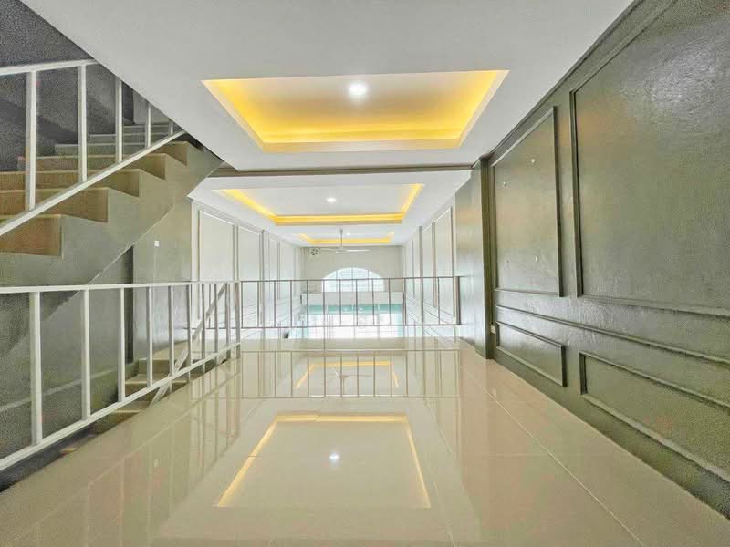 ทาวน์เฮ้าส์ให้เช่า – ใกล้เซ็นทรัลแอร์พอร์ต เพียง 5 นาที ค่าเช่า 15,000 บาท / เดือน รหัสทรัพย์ : No.1, Chiang Mai, Chang Klan, Muang Chiang Mai, Chiang Mai, 2 Bedrooms, 110 sqm, Townhouse For Rent, by Rutchaporn Tunsiri, 500166381 - DDproperty.com