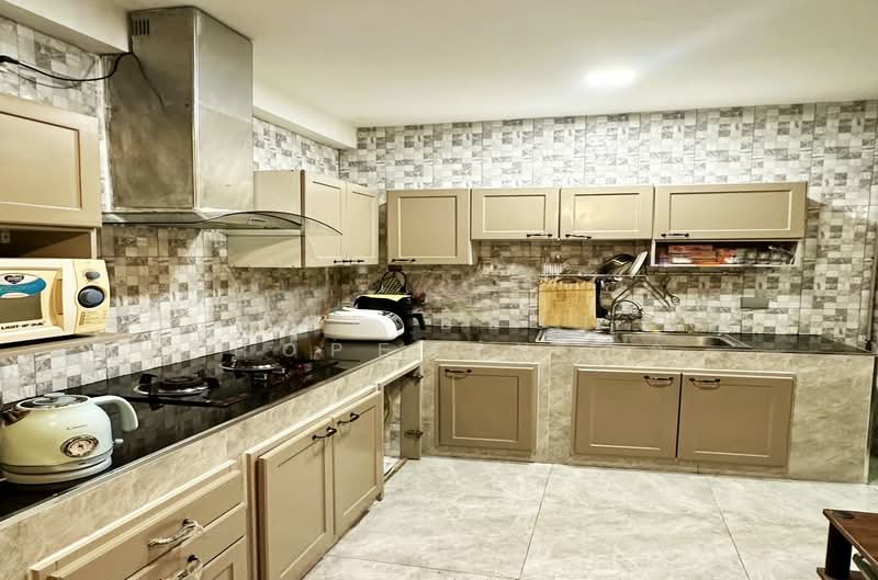 Patio Ramkhamhaeng-Wongwaen, Bangkok, Soi Kheha Rom Klao 64, Khlong Song Ton Nun, Lat Krabang, Bangkok, 3 Bedrooms, 120 sqm, Townhouse For Sale, by The Best Property ก้อ, 500166385 - DDproperty.com