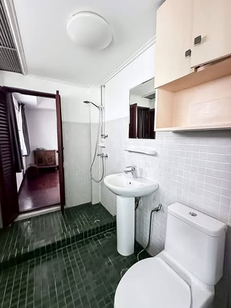 Bang Saray Beach Condominium : บางสะเหร่บีช คอนโด, ชลบุรี, บางเสร่, สัตหีบ, ชลบุรี, 110 ตร.ม., คอนโด ขาย, โดย PLC Real Estate, 500166387 - DDproperty.com