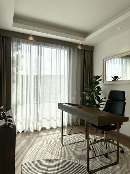 New Townhouse For Rent Modern Style at Predi 14 and Pets Friendly, Bangkok, Predi 14, Khlong Tan Nua, Watthana, Bangkok, 3 Bedrooms, 250 sqm, Townhouse For Rent, by Suchanya Piboonwiput, 500166395 - DDproperty.com