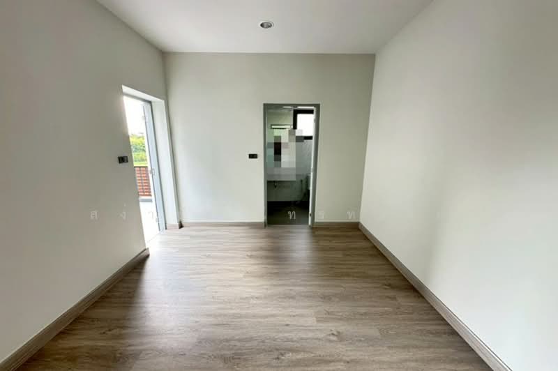 THE TRIPLE Sukhumvit 113, Samut Prakan, 1188 Sukhumvit 113, Samrong Nua, Muang Samut Prakarn, Samut Prakan, 3 Bedrooms, 240 sqm, Townhouse For Sale, by สง่าชัย ไทรทองคำ, 500166408 - DDproperty.com