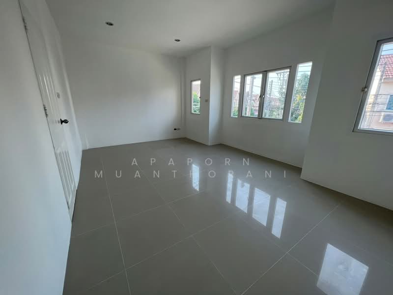 ✨ บ้านสวยกำลังทำใหม่ แกรนกิตติยา พุทธมณฑลสาย 4 ทำเลดี คลองโยง-ศาลายา ราคาดีมาก เติมเต็มชีวิตครอบครัว, Nakhon Pathom, Khlong Yong, Phuttha Mon Thon, Nakhon Pathom, 3 Bedrooms, 109 sqm, Townhouse For Sale, by Apaporn Muanthorani, 500166423 - DDproperty.com