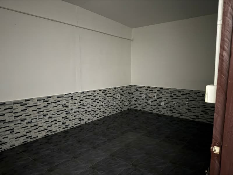 การเคหะชุมชน2 อ่างศิลา-สุขุมวิท ชลบุรี, Chon Buri (Pattaya), Samed, Muang Chon Buri, Chon Buri (Pattaya), 1 Bedroom, 120 sqm, Townhouse For Sale, by The Best Property กีต้าร์, 500166428 - DDproperty.com