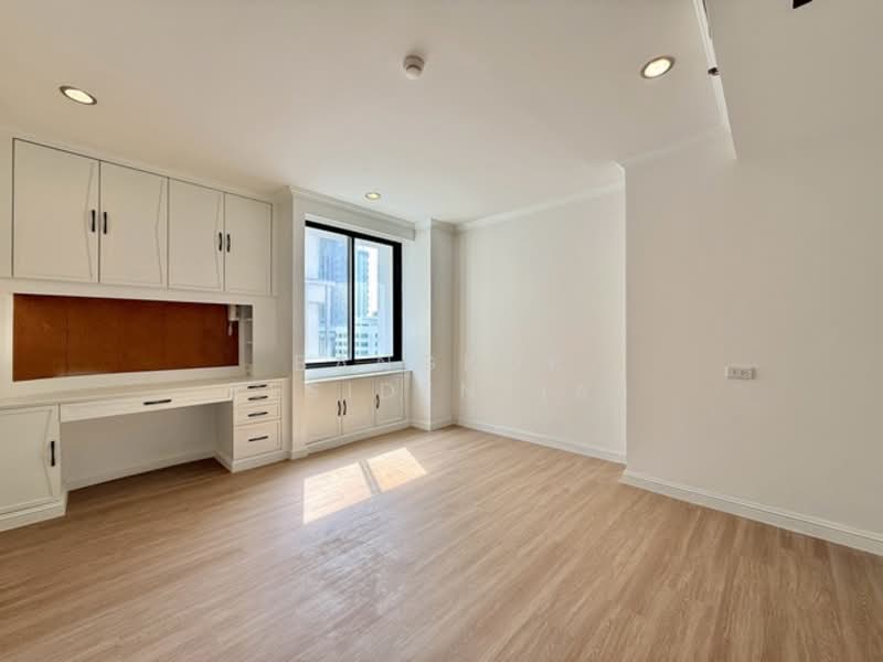 Las Colinas, Bangkok, Sukhumvit 21 Road, Khlongtoei Nua, Watthana, Bangkok, 3 Bedrooms, 240 sqm, Condo For Sale, by Bangkok Residential, 500166470 - DDproperty.com