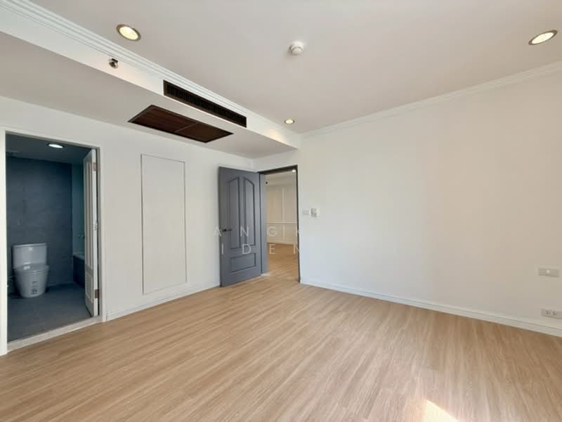 Las Colinas, Bangkok, Sukhumvit 21 Road, Khlongtoei Nua, Watthana, Bangkok, 3 Bedrooms, 240 sqm, Condo For Sale, by Bangkok Residential, 500166470 - DDproperty.com