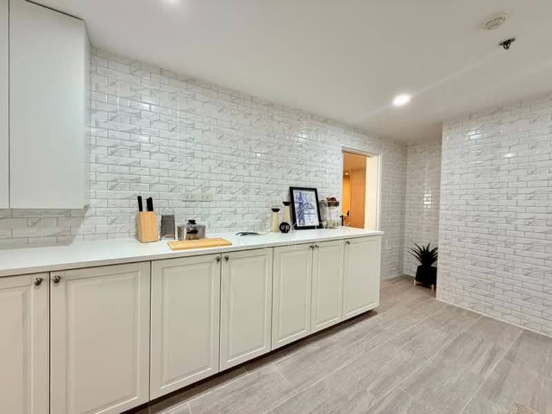 Las Colinas, Bangkok, Sukhumvit 21 Road, Khlongtoei Nua, Watthana, Bangkok, 3 Bedrooms, 240 sqm, Condo For Sale, by Bangkok Residential, 500166470 - DDproperty.com