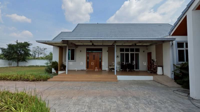 For Sale - บ้านเดี่ยว 2 หลัง พร้อมที่ดิน 1 ไร่ 55.4 ตารางวา เกาะโพธิ์, Nakhon Nayok