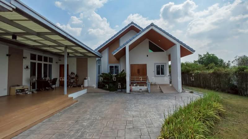 For Sale - บ้านเดี่ยว 2 หลัง พร้อมที่ดิน 1 ไร่ 55.4 ตารางวา เกาะโพธิ์, Nakhon Nayok