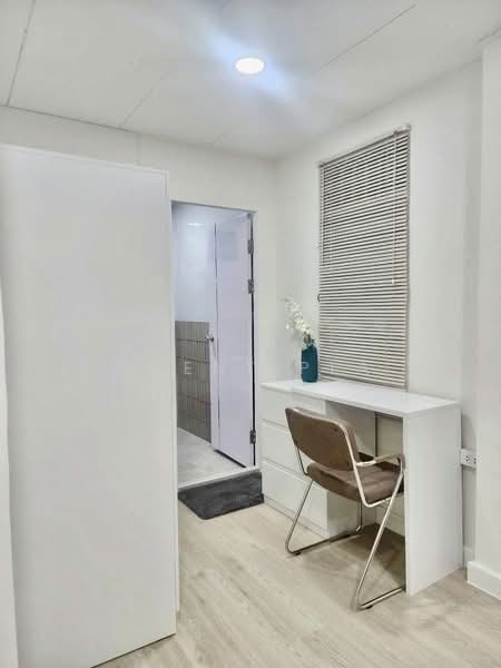 Detached House for Rent in Huai Khwang - Sutthisan - Ratchada Area, Near MRT (SPSAD3840), Bangkok, Huai Khwang, Huai Khwang, Bangkok, 5 Bedrooms, 200 sqm, Single Detached House For Rent, by Agent Pla, 500166489 - DDproperty.com