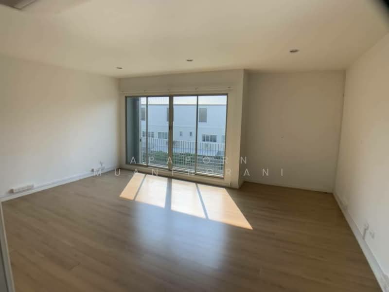 🏡✨ ขายทาวน์โฮม 3 ชั้นครึ่ง กำลังรีโนเวท ม.พาทิโอ แจ้งวัฒนะ-เมืองทอง 💖, Nonthaburi, Pak Kret, Pak Kret, Nonthaburi, 3 Bedrooms, 154 sqm, Townhouse For Sale, by Apaporn Muanthorani, 500166501 - DDproperty.com