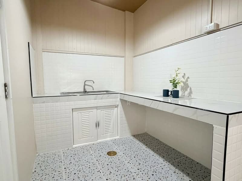 Baan Pruksa 87/2 Srinakarin-Bangna, Samut Prakan, Nam Daeng Road, Bang Kaeo, Bang Plee, Samut Prakan, 3 Bedrooms, 110 sqm, Townhouse For Sale, by Connex Property, 500166528 - DDproperty.com