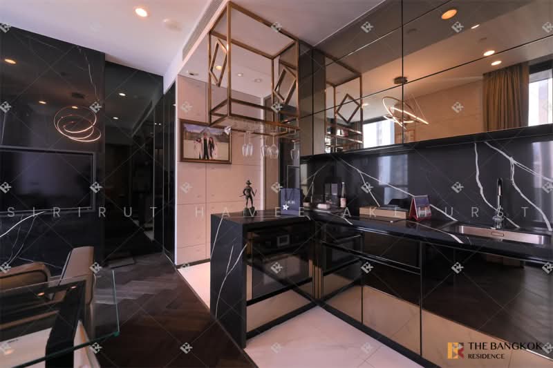 The Esse Sukhumvit 36, Bangkok, Soi Sukhumvit 36, Sukhumvit Road, Phra Kanong, Khlong Toei, Bangkok, 1 Bedroom, 43 sqm, Condo For Sale, by Sirirut Havee Akehurst, 500166537 - DDproperty.com