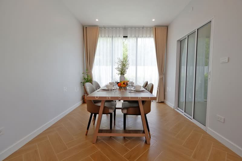 บ้านให้เช่า – ใกล้บิ๊กซีแม่เหียะ เพียง 10 นาที ค่าเช่า 30,000 บาท / เดือน รหัสทรัพย์ : No.9H894, เชียงใหม่, สันผักหวาน, หางดง, เชียงใหม่, 150 ตร.ม., บ้านเดี่ยว ให้เช่า, โดย Rutchaporn Tunsiri, 500166538 - DDproperty.com