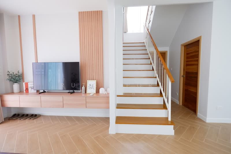 บ้านให้เช่า – ใกล้บิ๊กซีแม่เหียะ เพียง 10 นาที ค่าเช่า 30,000 บาท / เดือน รหัสทรัพย์ : No.9H894, Chiang Mai, San Phak Wan, Hang Dong, Chiang Mai, 3 Bedrooms, 150 sqm, Single Detached House For Rent, by Rutchaporn Tunsiri, 500166538 - DDproperty.com